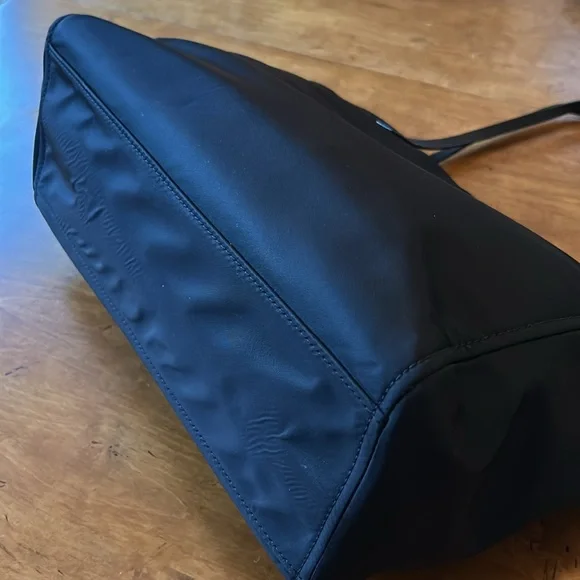 Kate Spade Tote - Picture 5 of 12